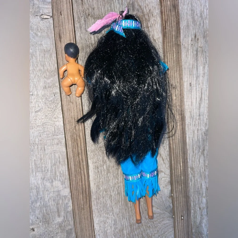 Native American Indian Barbie w vtg Totsy Baby Blue Fringe Dress w Bead Detail